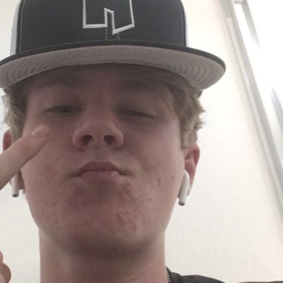 Profile Picture of Bryce Fleming (@brycefleming16) on Poshmark