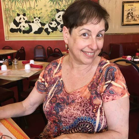 Profile Picture of Linda Gerstman (@lindalew57) on Poshmark