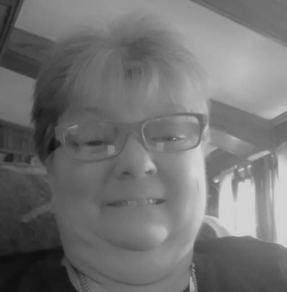 Profile Picture of Helen Merricks (@helenmerricks) on Poshmark