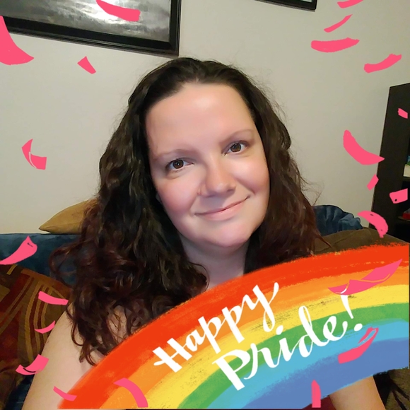 Profile Picture of Amy Pottorff (@designsbyamyp) on Poshmark