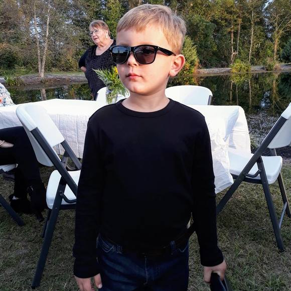 Profile Picture of Lynn Geddings (@lynngeddings) on Poshmark