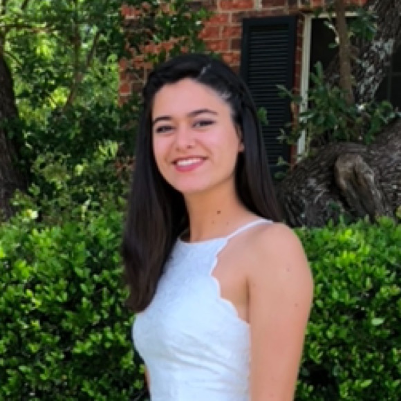 Profile Picture of Claire Parrella (@claireparrella) on Poshmark