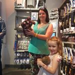 Profile Picture of Laura Bailey (@laura.bailey.505) on Instagram