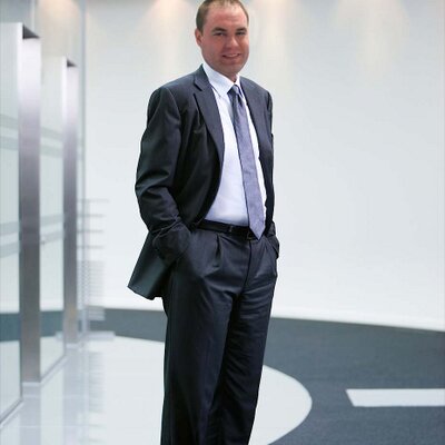 Profile Picture of Andrew VanLoon (@VanLoonlegal) on Twitter