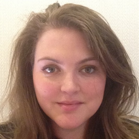 Profile Picture of Lucy Shaw (@jem_shaw) on Poshmark