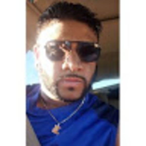 Profile Picture of Christopher Persad (@ckpersad) on Poshmark