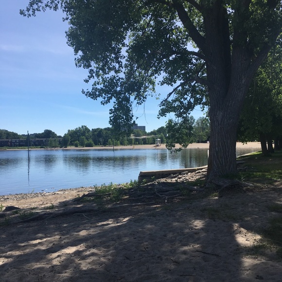 Profile Picture of Cassandra Stansel (@cass_stansel) on Poshmark