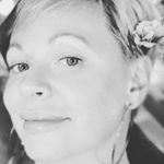 Profile Picture of Teresa Beazley (@readyroo) on Instagram