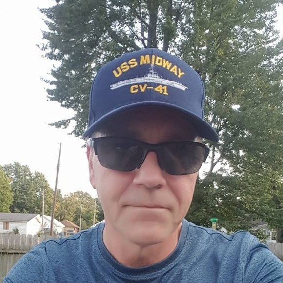 Profile Picture of Lee Schmidt (@leewtfd) on Poshmark