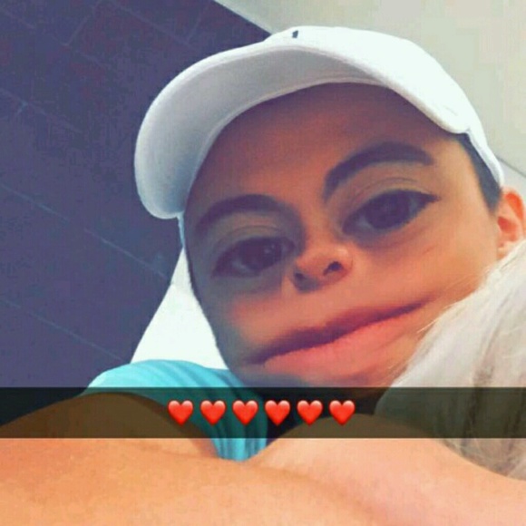 Profile Picture of Michael Mobley (@mastered_piece) on Poshmark