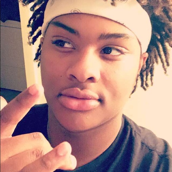 Profile Picture of Nigel Miller (@35_nigel) on Poshmark