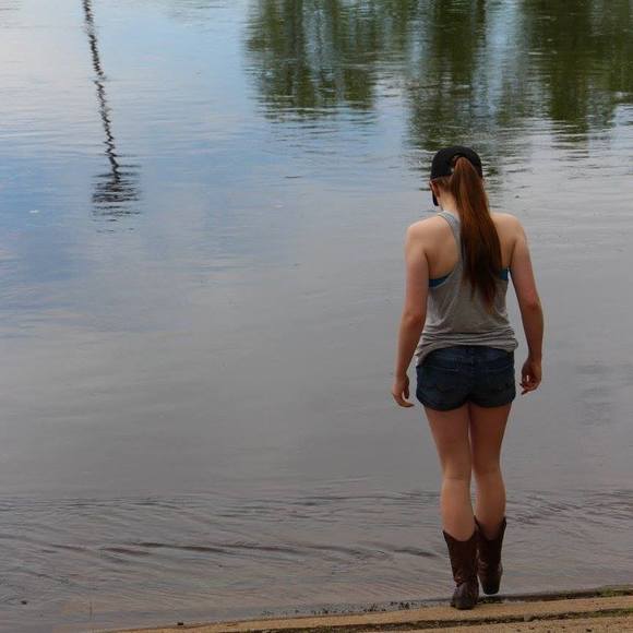 Profile Picture of Alee Kabus (@kabus_alee) on Poshmark