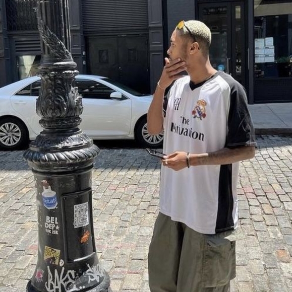 Profile Picture of Abdulaziz Boltaev (@agdinnit) on Poshmark