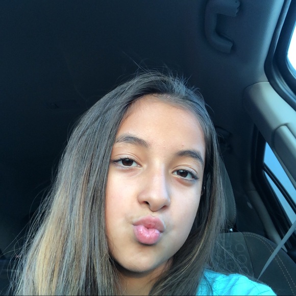 Profile Picture of Bianca Guajardo (@binki007) on Poshmark