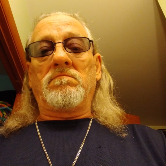 Profile Picture of Jeffery Mallett (@jefferymallett) on Poshmark