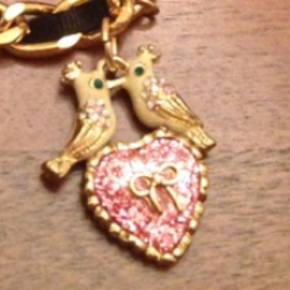 Profile Picture of Brandy Cooper (@brandycooperr) on Poshmark