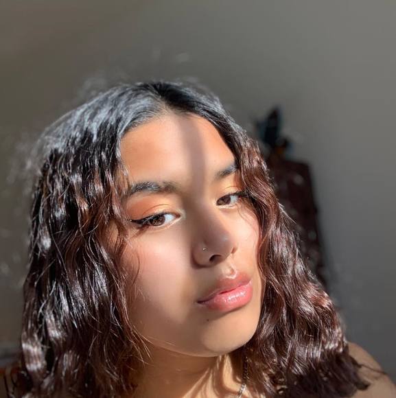 Profile Picture of Saïpin Bossé girard (@saipinbossgi) on Poshmark