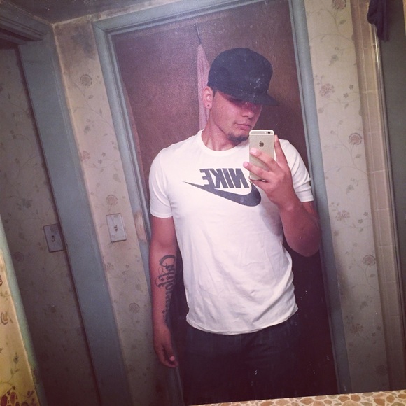 Profile Picture of Joey Macias (@martinezjoey) on Poshmark