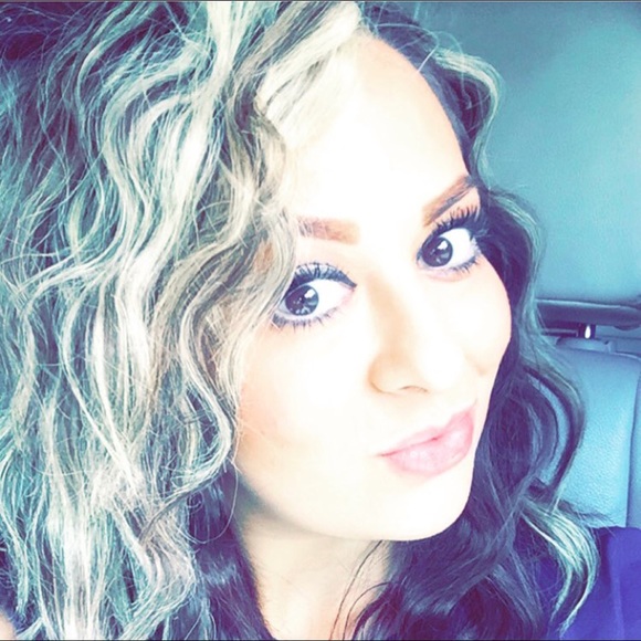 Profile Picture of Rosio Garcia (@rgar123) on Poshmark