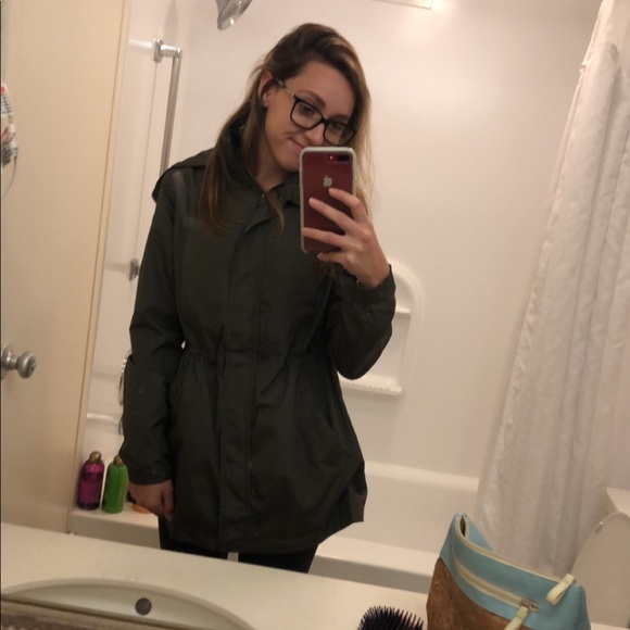 Profile Picture of Natasha Kechnie (@tkech123) on Poshmark