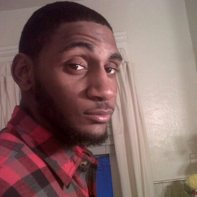 Profile Picture of Aaron Crittenden (@Batmann18) on Twitter