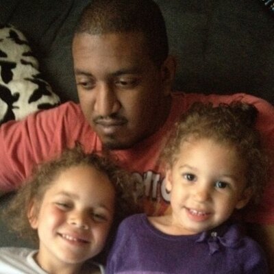 Profile Picture of Darryl Leon Gordon (@MrDLGordon) on Twitter