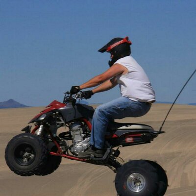 Profile Picture of Ken Leach (@uncrewedsnake) on Twitter
