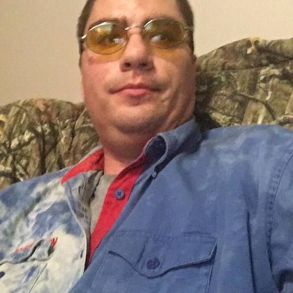 Profile Picture of Joseph Traughber (@josephtraughber) on Poshmark