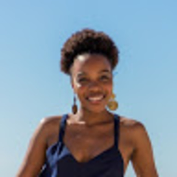 Profile Picture of Kelly Chavers (@kelly_chavers) on Poshmark