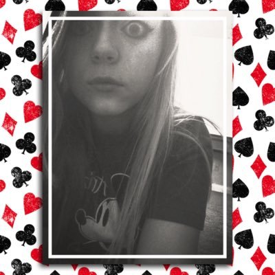 Profile Picture of Rawr_im_a_dinosaur (@CrystalTidwell4) on Twitter