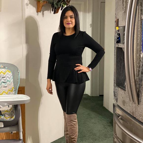 Profile Picture of Elida Garcia (@elidagarcia28) on Poshmark