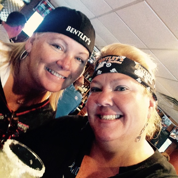 Profile Picture of Tricia Furbish (@tfurbish) on Poshmark