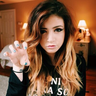 Profile Picture of Chrissy Costanza (@tony1996527) on Twitter