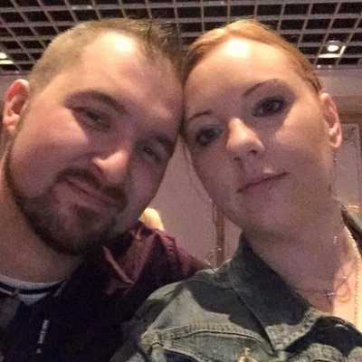 Profile Picture of Joshua Vanderpool (@WineEqualsLove) on Twitter