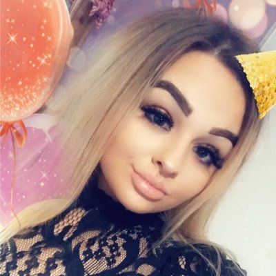 Profile Picture of Kim Kemp ✨ (@KimberleyKemp19) on Twitter