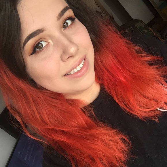 Profile Picture of Karina Pleli (@karinakilljoy) on Poshmark