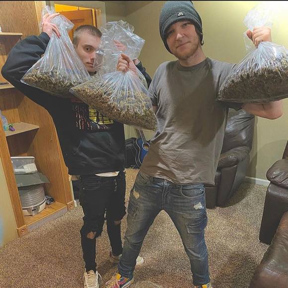 Profile Picture of Larry Barker (@larrybarker) on Poshmark