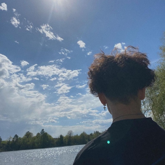 Profile Picture of Jesse Fitzsimmons (@jessefitzsimmon) on Poshmark