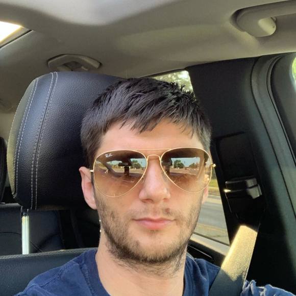Profile Picture of Claudiu Olar (@claudiuolar) on Poshmark