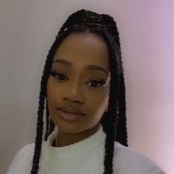 Profile Picture of Jasmine Hodge (@jasmine_hodge) on Poshmark