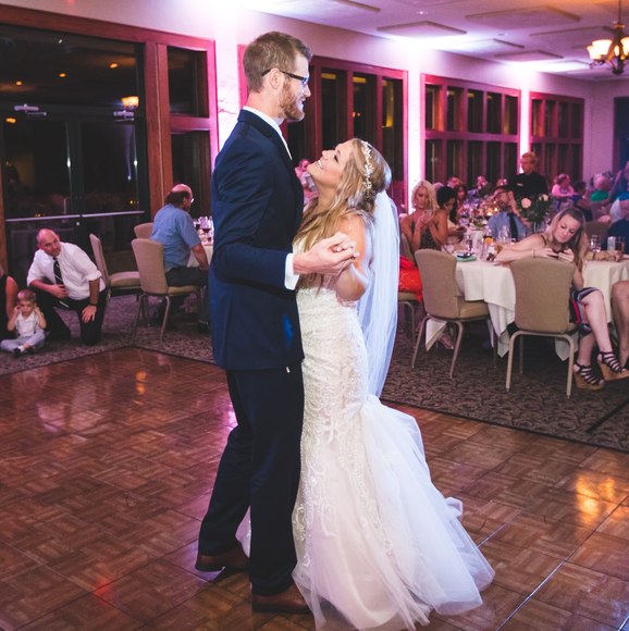 Profile Picture of Amy Berghoefer (@amyberghoefer) on Poshmark