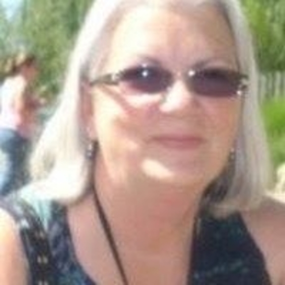 Profile Picture of Joanne Webber-premo (@joeywrr) on Poshmark