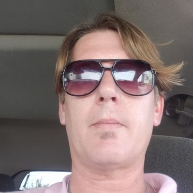 Profile Picture of Ron Singleton (@Ronsin77) on Twitter