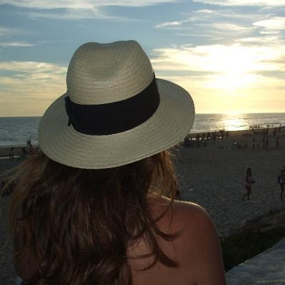 Profile Picture of Silvia González (@Sylvia_Rubia) on Twitter