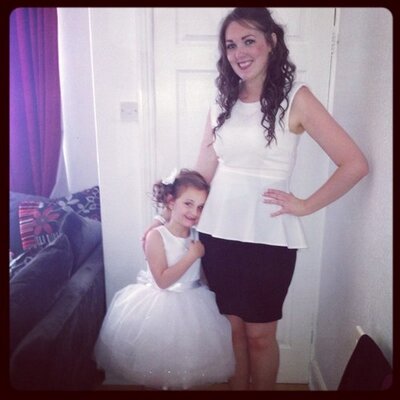 Profile Picture of Carly Bates (@BettyBates89) on Twitter
