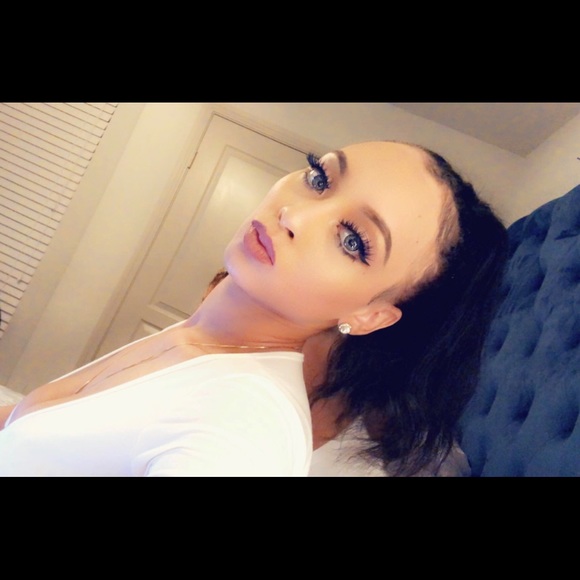 Profile Picture of Ivy Ivy (@goivy3) on Poshmark
