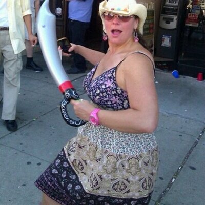 Profile Picture of Michelle Glover (@MishL16) on Twitter