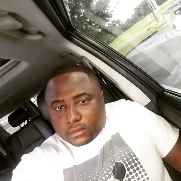 Profile Picture of Marcus Powers (@shopdoctor) on Poshmark