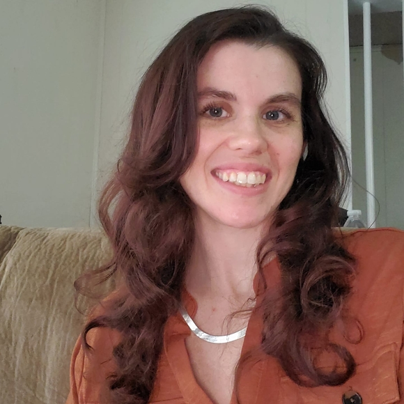 Profile Picture of Aimee Springer (@springera13) on Poshmark