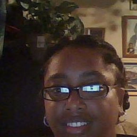 Profile Picture of Kali Thomas (@tkali12) on Poshmark